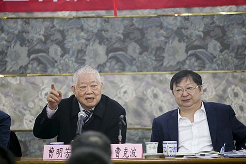 不怕吃苦不怕吃虧多做一點(diǎn)點(diǎn)，勤奮包容持續(xù)改進(jìn)